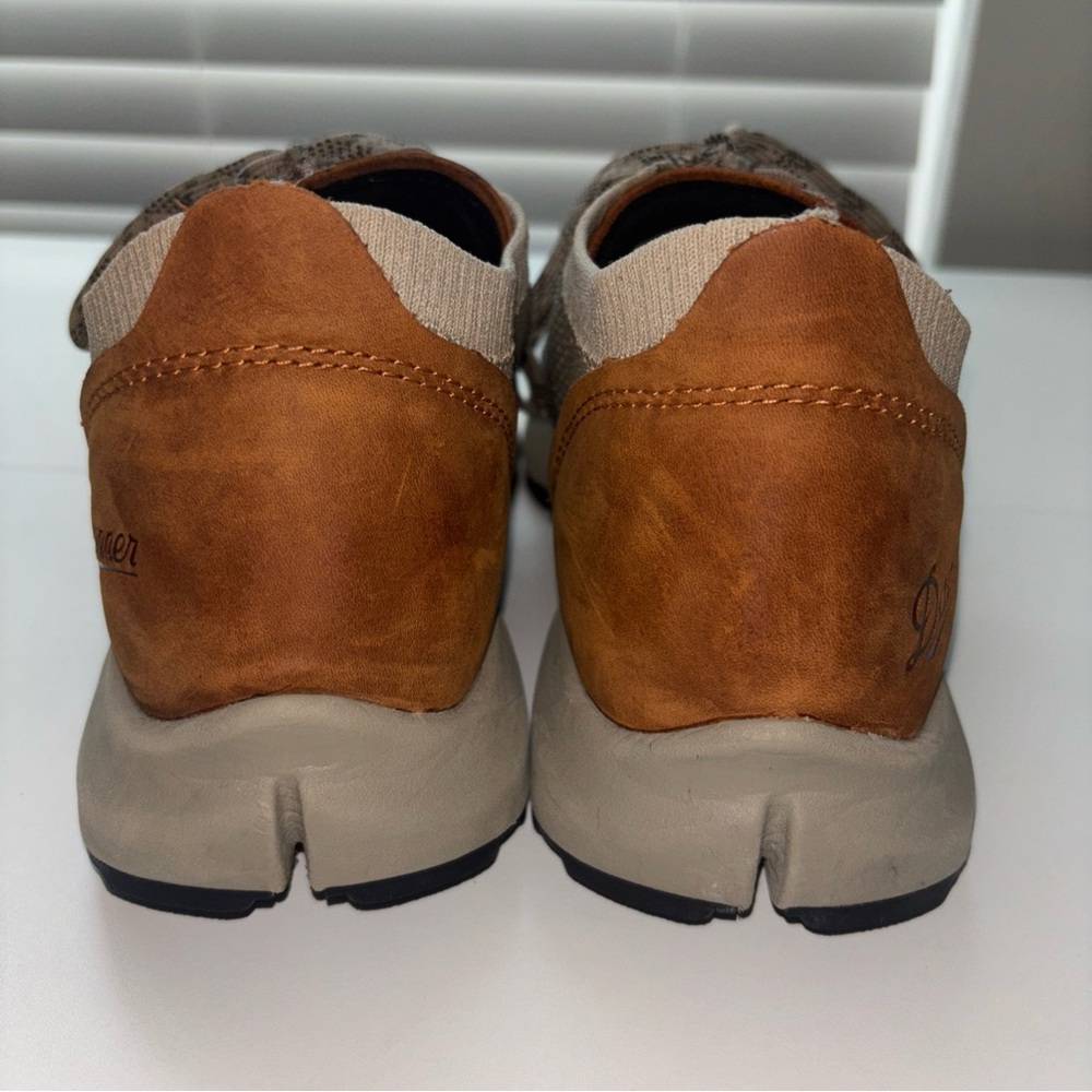 Excellent EUC Danner Men's Caprine Low Utility Sneakers Sz 10.5 in Glazed Ginger - Picture 9 of 11